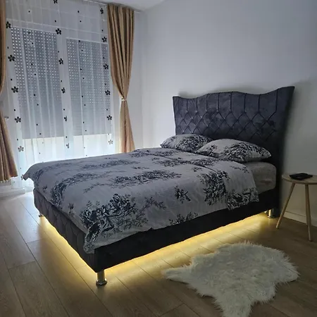 Miss Lux Apartment *